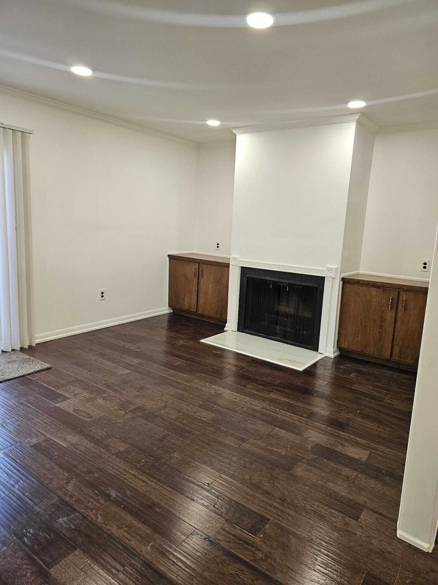 2536 Orchard Lane Flint, MI 48504 - Photo 5 of 24 20251020_161820