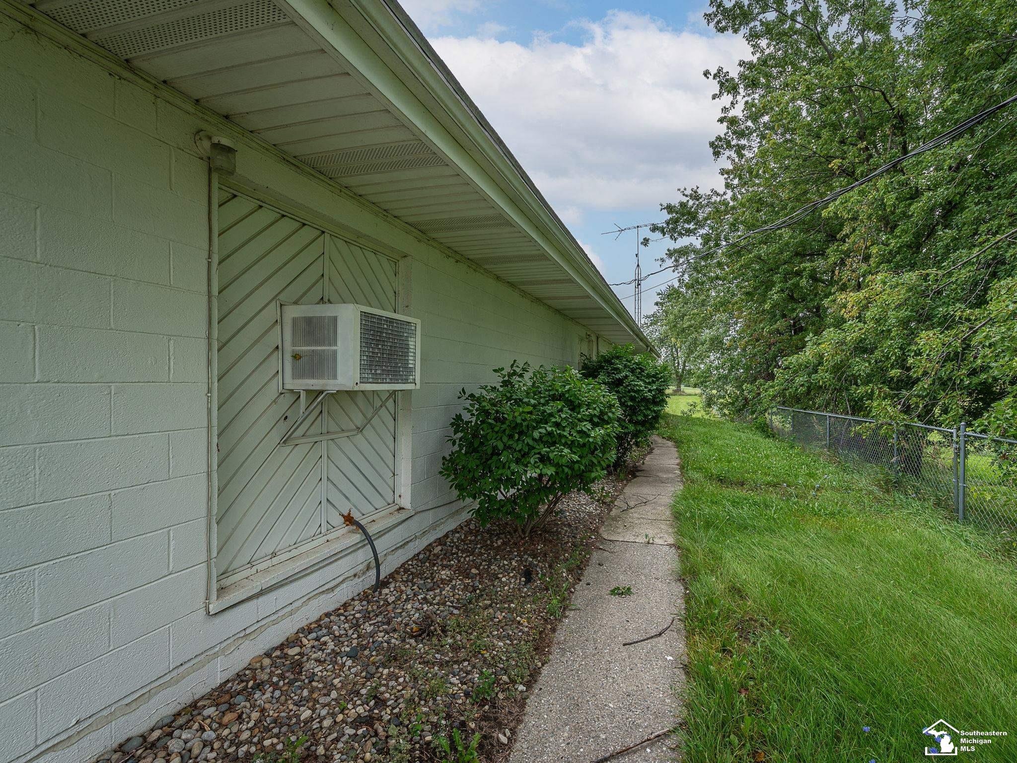 3981 West Beecher Road Adrian, MI 49221 - Photo 33 of 43