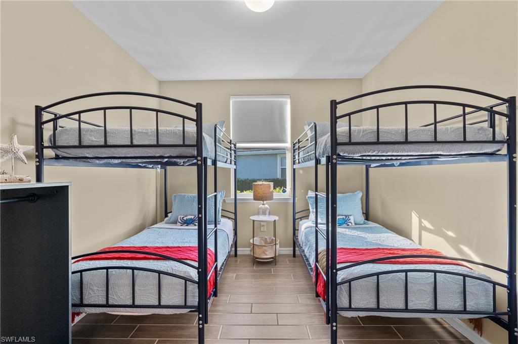 14644 Edgewater Circle Naples, FL 34114 - Photo 21 of 37 a view of living room