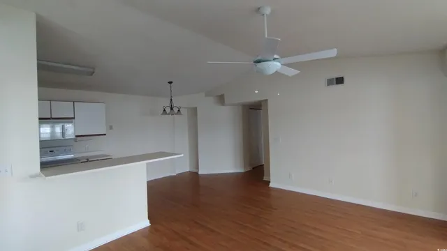 $1,300 | 2269J Essex Drive, Surfside Beach, SC 29575