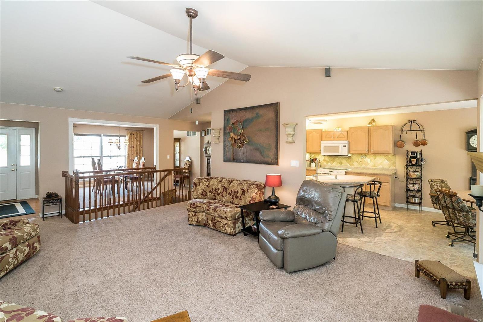 424 Rascal Crossing O'Fallon, MO 63366 - Photo 5 of 46