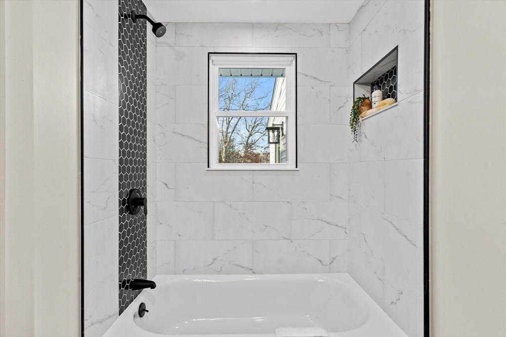 12 Samoset Road Peabody, MA 01960 - Photo 17 of 42 Gallery Image 17