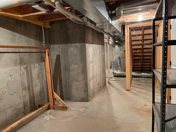 $325,000 | 1200 North Hamilton Circle, Derby, KS 67037