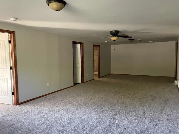 $325,000 | 1200 North Hamilton Circle, Derby, KS 67037