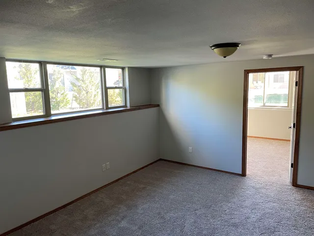 $325,000 | 1200 North Hamilton Circle, Derby, KS 67037