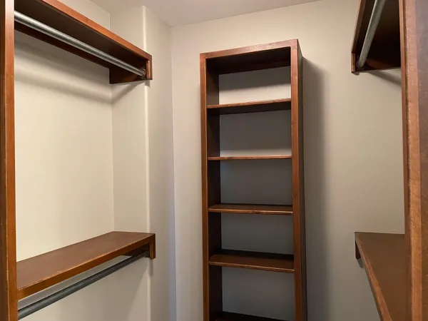 $325,000 | 1200 North Hamilton Circle, Derby, KS 67037