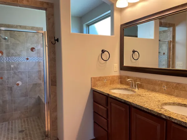 $325,000 | 1200 North Hamilton Circle, Derby, KS 67037