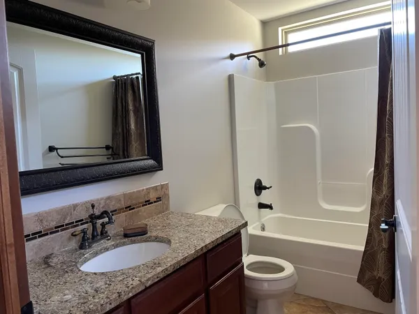 $325,000 | 1200 North Hamilton Circle, Derby, KS 67037