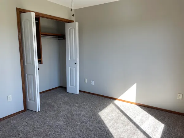 $325,000 | 1200 North Hamilton Circle, Derby, KS 67037