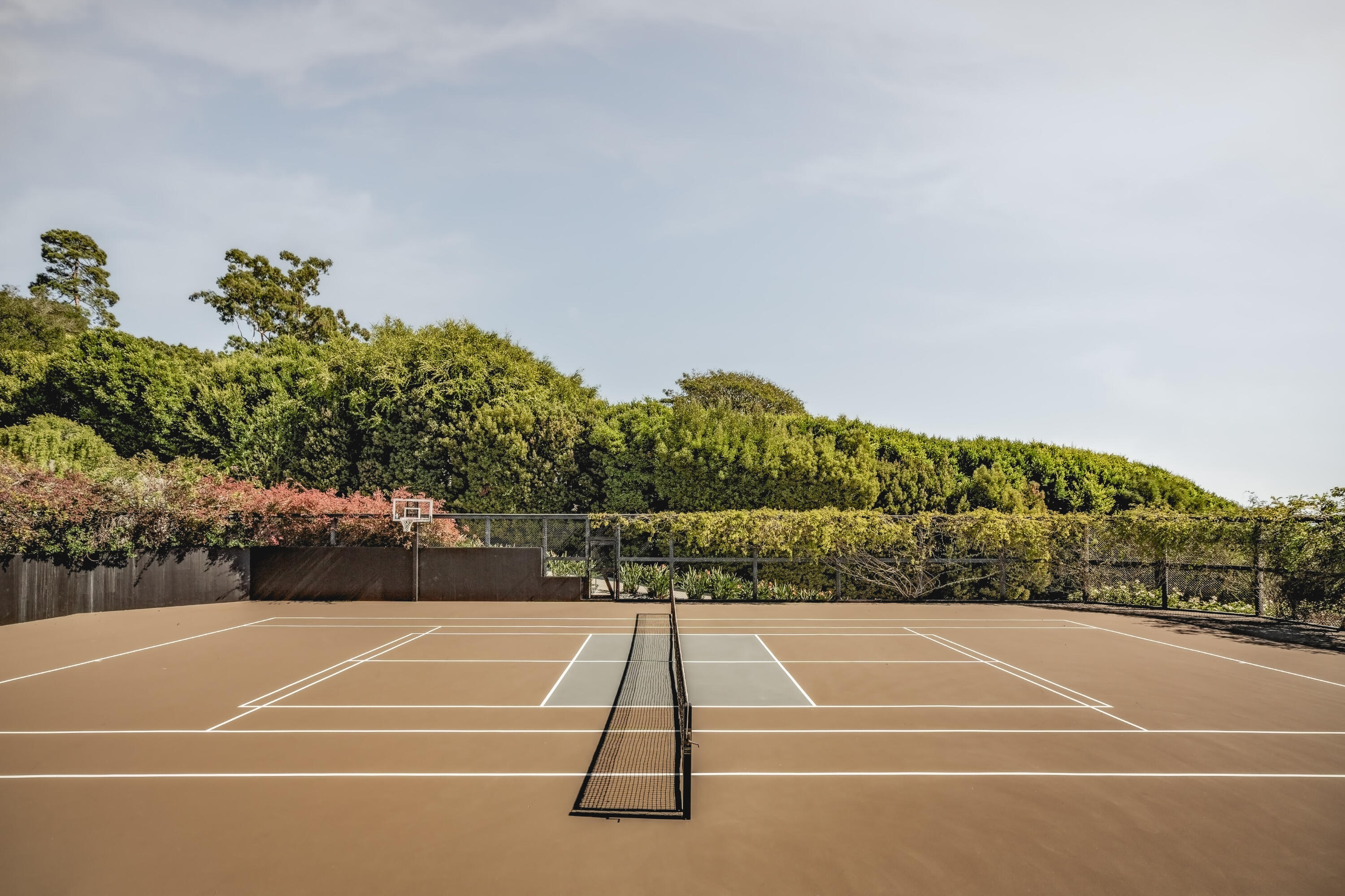 4265 Cresta Avenue Santa Barbara, CA 93110 - Photo 27 of 48 Tennis / Pickleball Court