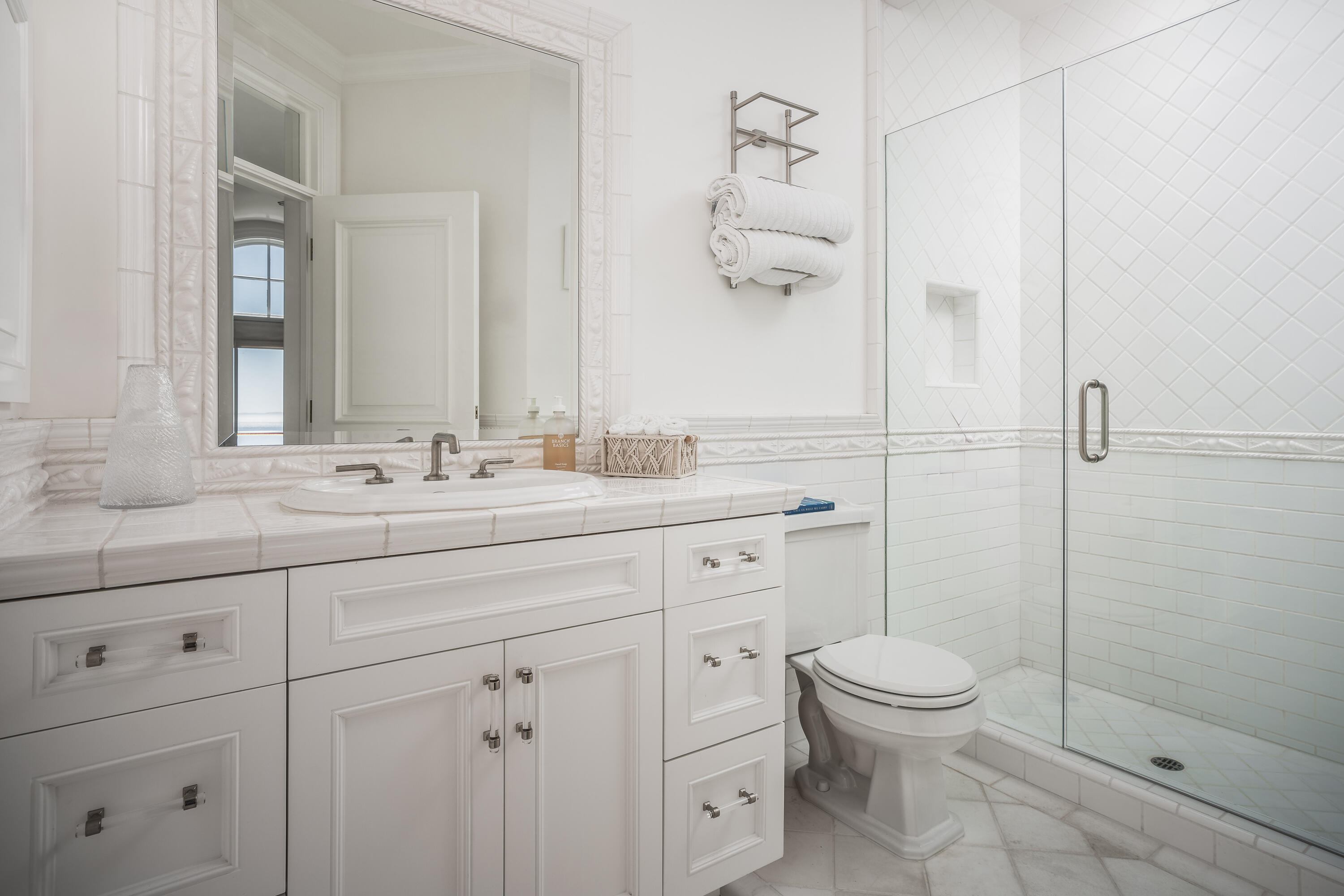 4265 Cresta Avenue Santa Barbara, CA 93110 - Photo 39 of 48 Bath 2 Upstairs Ensuite Bath