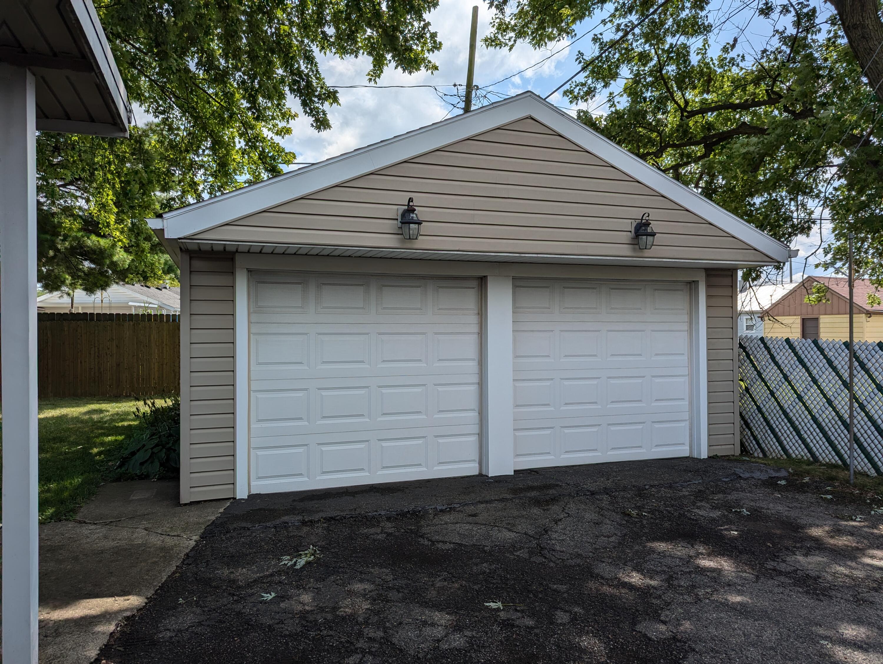 1006 South Burnett Road Springfield, OH 45505 - Photo 11 of 13 Gallery Image 11