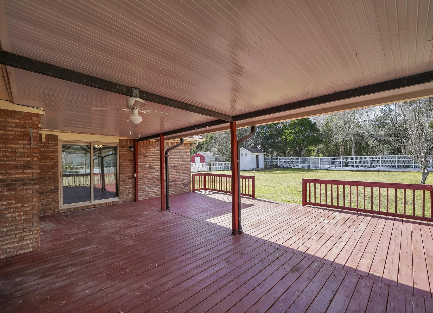 110 Pointer Lane Crestview, FL 32536 - Photo 5 of 54 Gallery Image 5