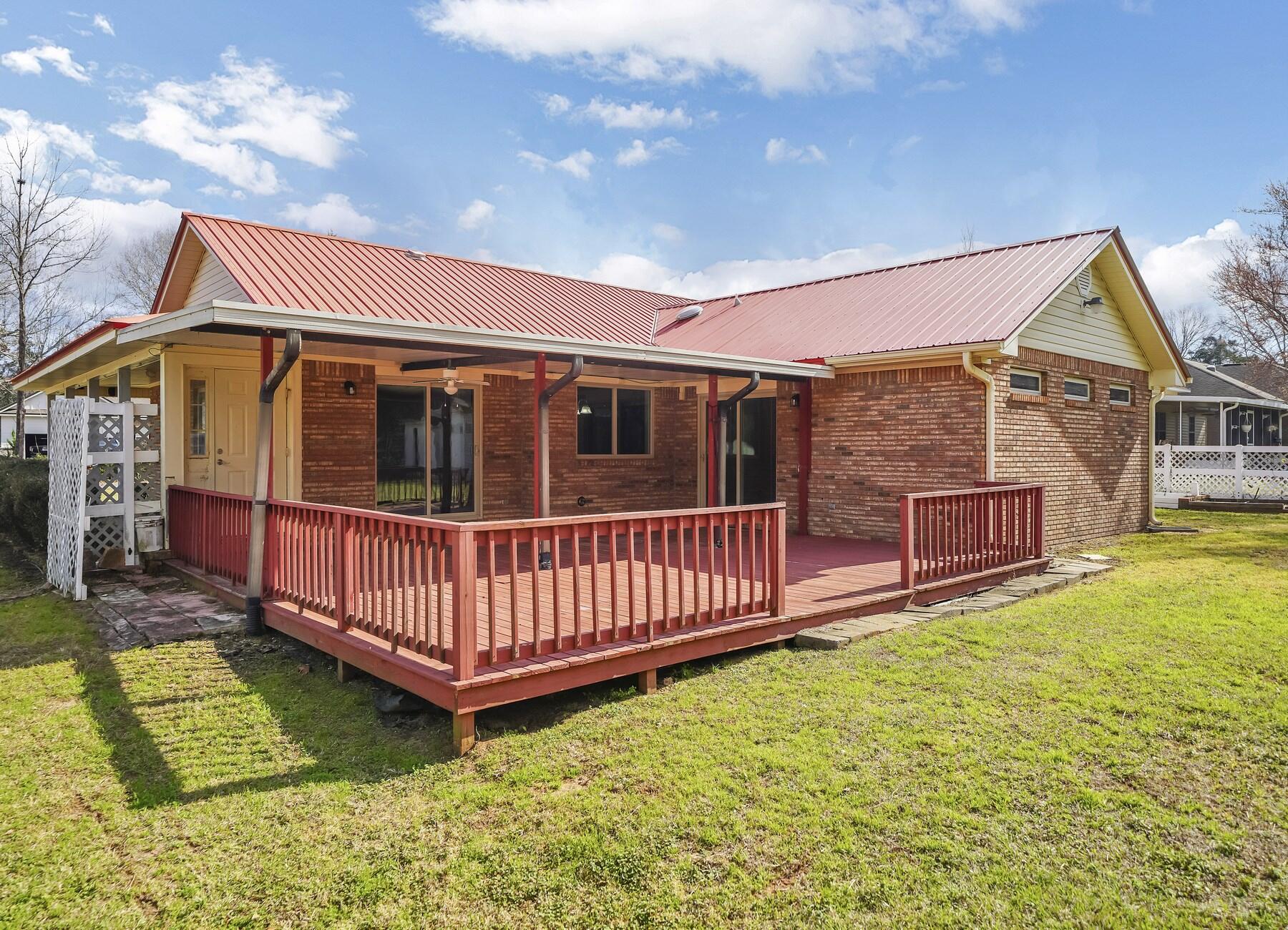 110 Pointer Lane Crestview, FL 32536 - Photo 6 of 54 Gallery Image 6