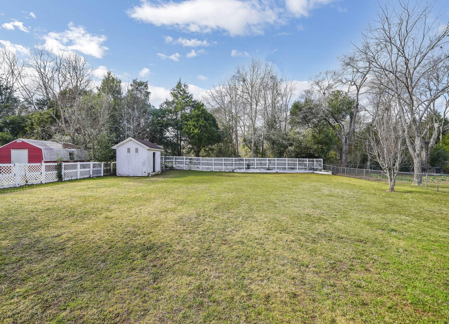 110 Pointer Lane Crestview, FL 32536 - Photo 8 of 54 Gallery Image 8