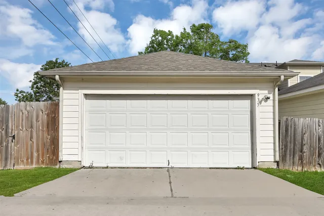 $1,650 | 935 Verde Trails Drive, Houston, TX 77073