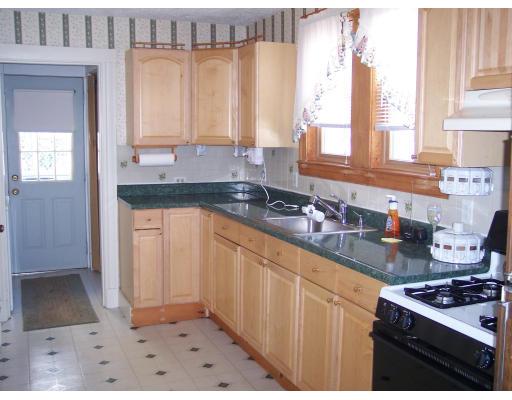 273 College Farm Road Waltham, MA 02451 - Photo 2 of 5 Gallery Image 2