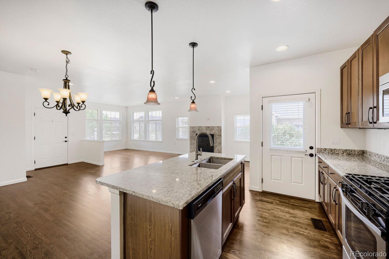 12571 Madison Way Thornton, CO 80241 - Photo 14 of 27