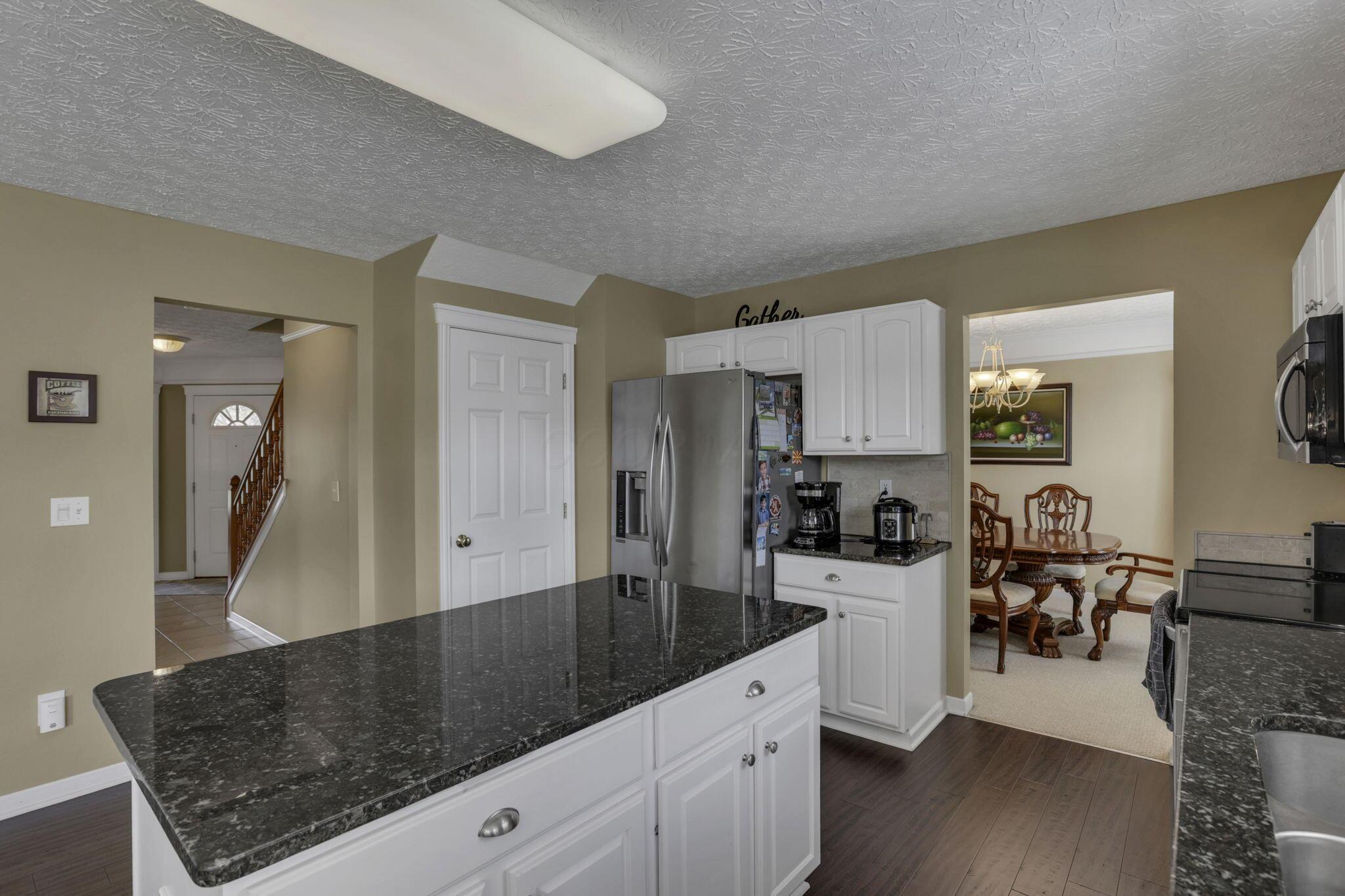 6121 Preve Ridge Drive New Albany, OH 43054 - Photo 12 of 46 16-web-or-mls-4E7A2948