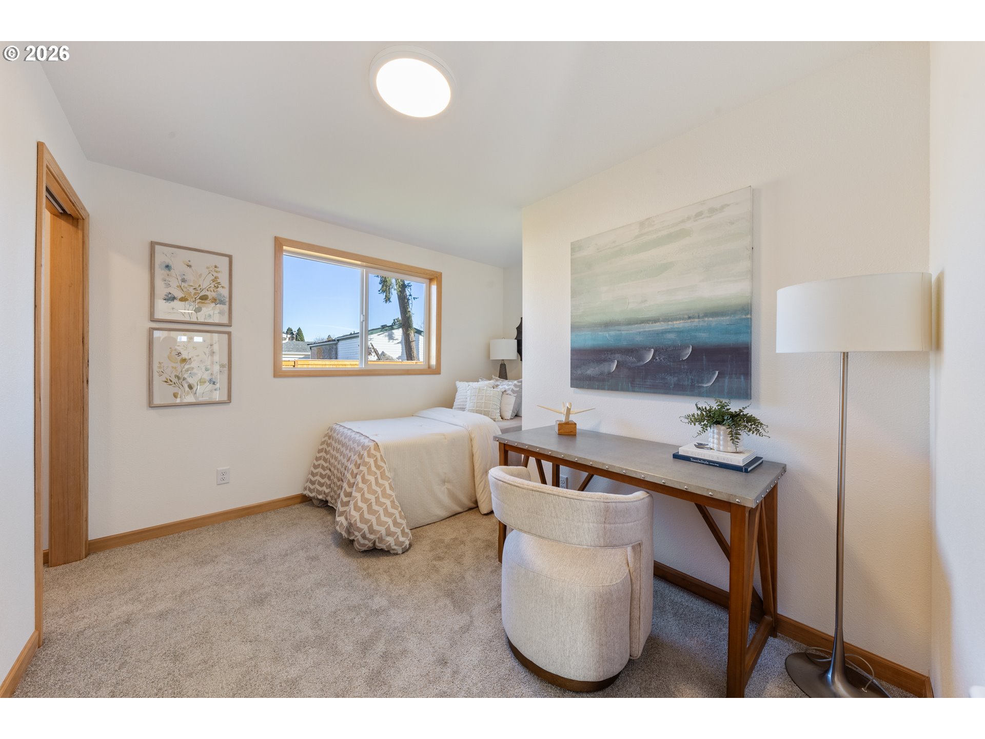 716 ST Charles Street Eugene, OR 97402 - Photo 26 of 30 a living room with furniture and a window