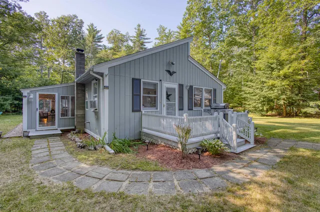 $417,000 | 11 Oakwood Drive, Ossipee, NH 03814