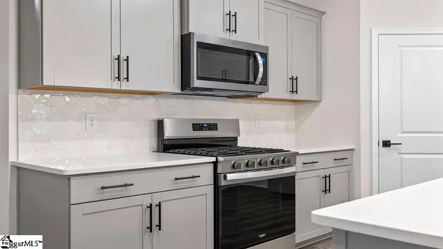 $279,900 | 1832 Wabash Place, Boiling Springs, SC 29316