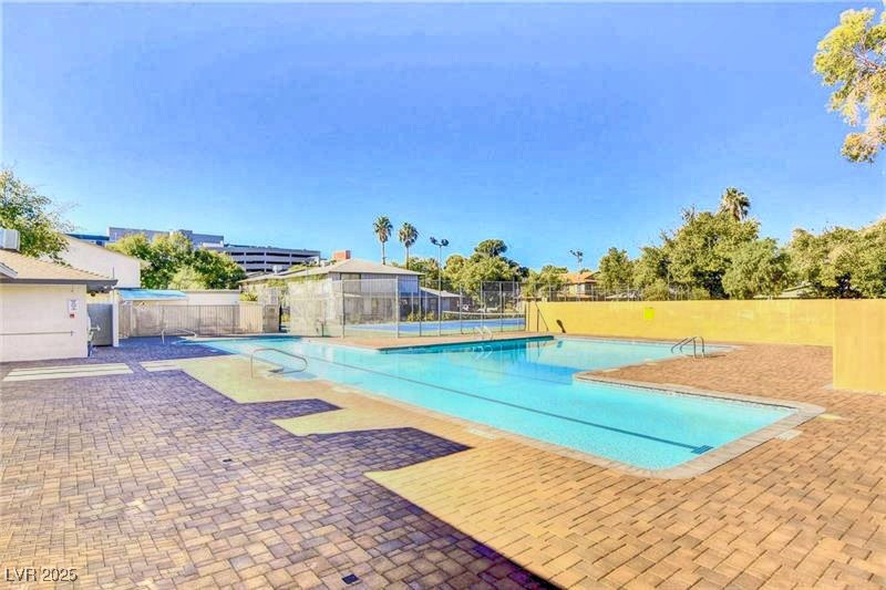 1335 Lorilyn Avenue, Unit 2 Las Vegas, NV 89119 - Photo 21 of 26