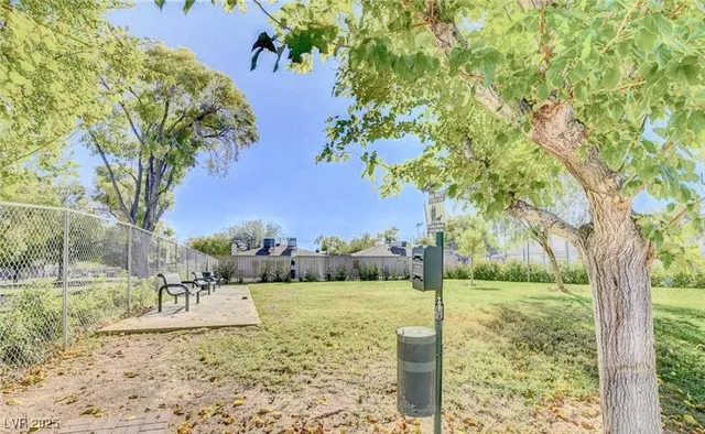 $1,395 | 1335 Lorilyn Avenue, Unit 2, Las Vegas, NV 89119