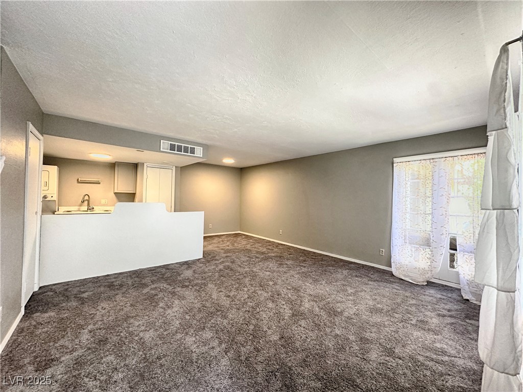 1335 Lorilyn Avenue, Unit 2 Las Vegas, NV 89119 - Photo 4 of 26