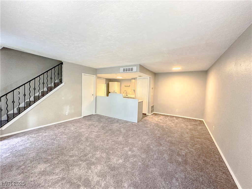 1335 Lorilyn Avenue, Unit 2 Las Vegas, NV 89119 - Photo 5 of 26