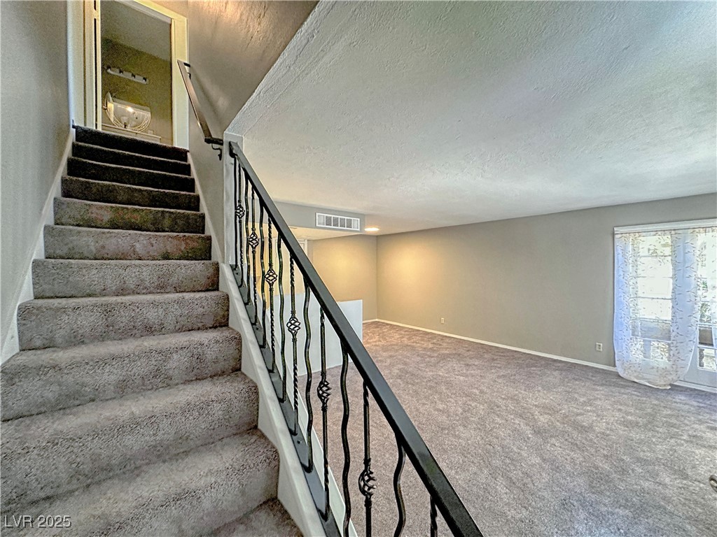 1335 Lorilyn Avenue, Unit 2 Las Vegas, NV 89119 - Photo 9 of 26