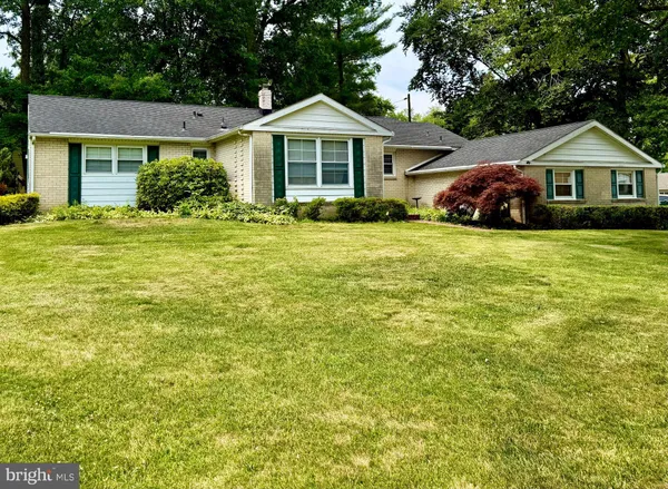 $574,000 | 2221 Regal Drive, Wilmington, DE 19810