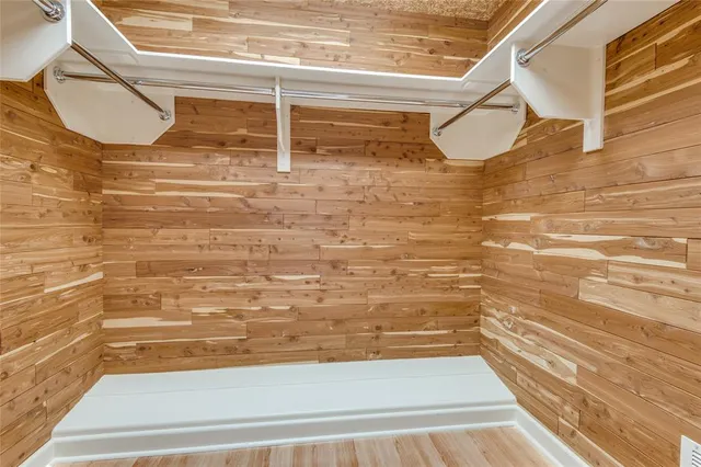 $575,000 | 3840 Edgewater Drive, Bedford, TX 76021