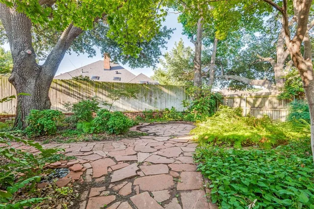 $575,000 | 3840 Edgewater Drive, Bedford, TX 76021