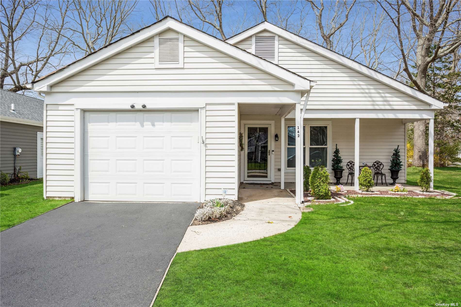 142 Edinburgh Drive, Unit 142 Ridge, NY 11961 - Photo 1 of 1 Gallery Image 1