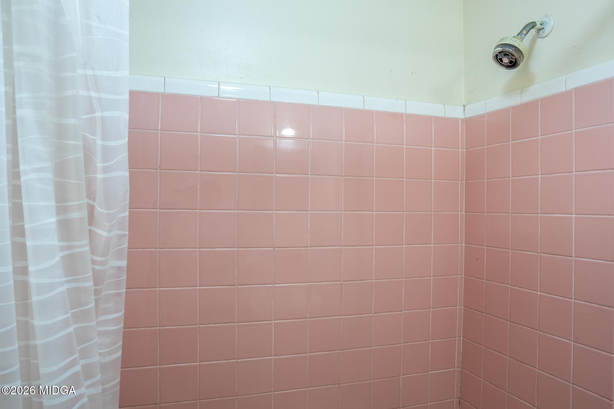 3319 Mohawk Road Macon, GA 31217 - Photo 24 of 38 a bathroom with a shower