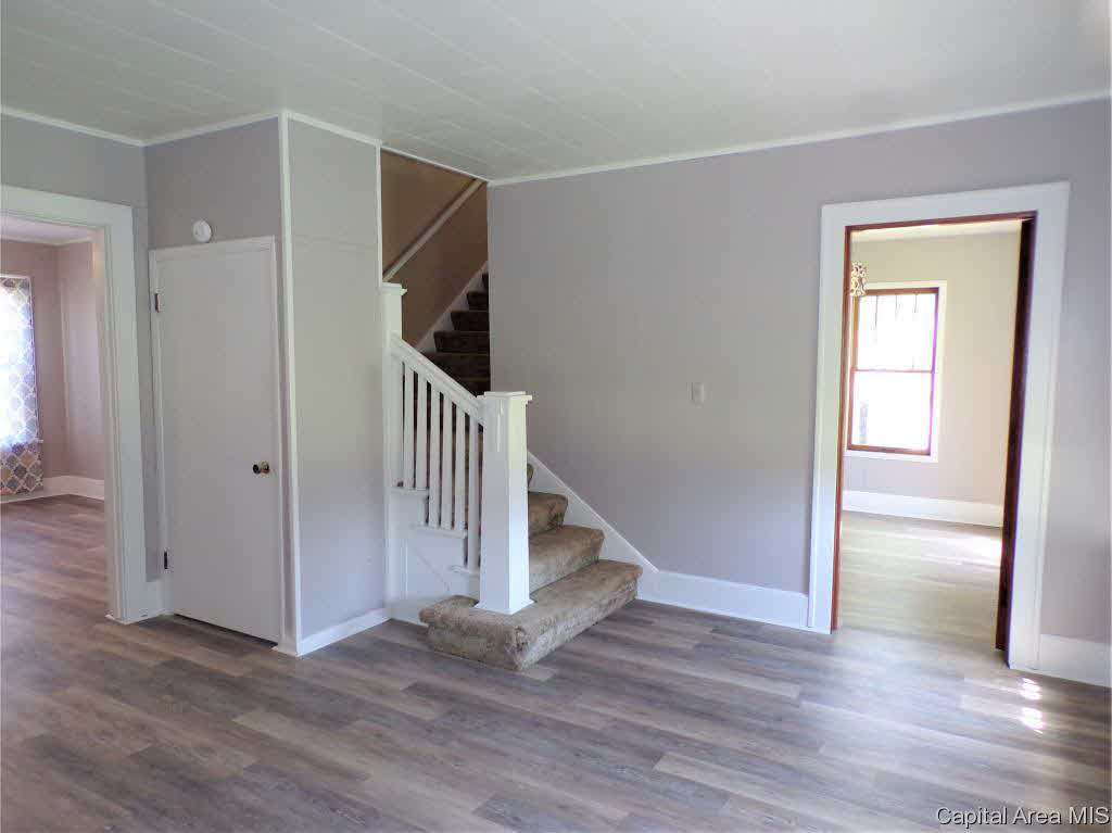 433 West Chestnut Street Oneida, IL 61467 - Photo 7 of 23 Gallery Image 7