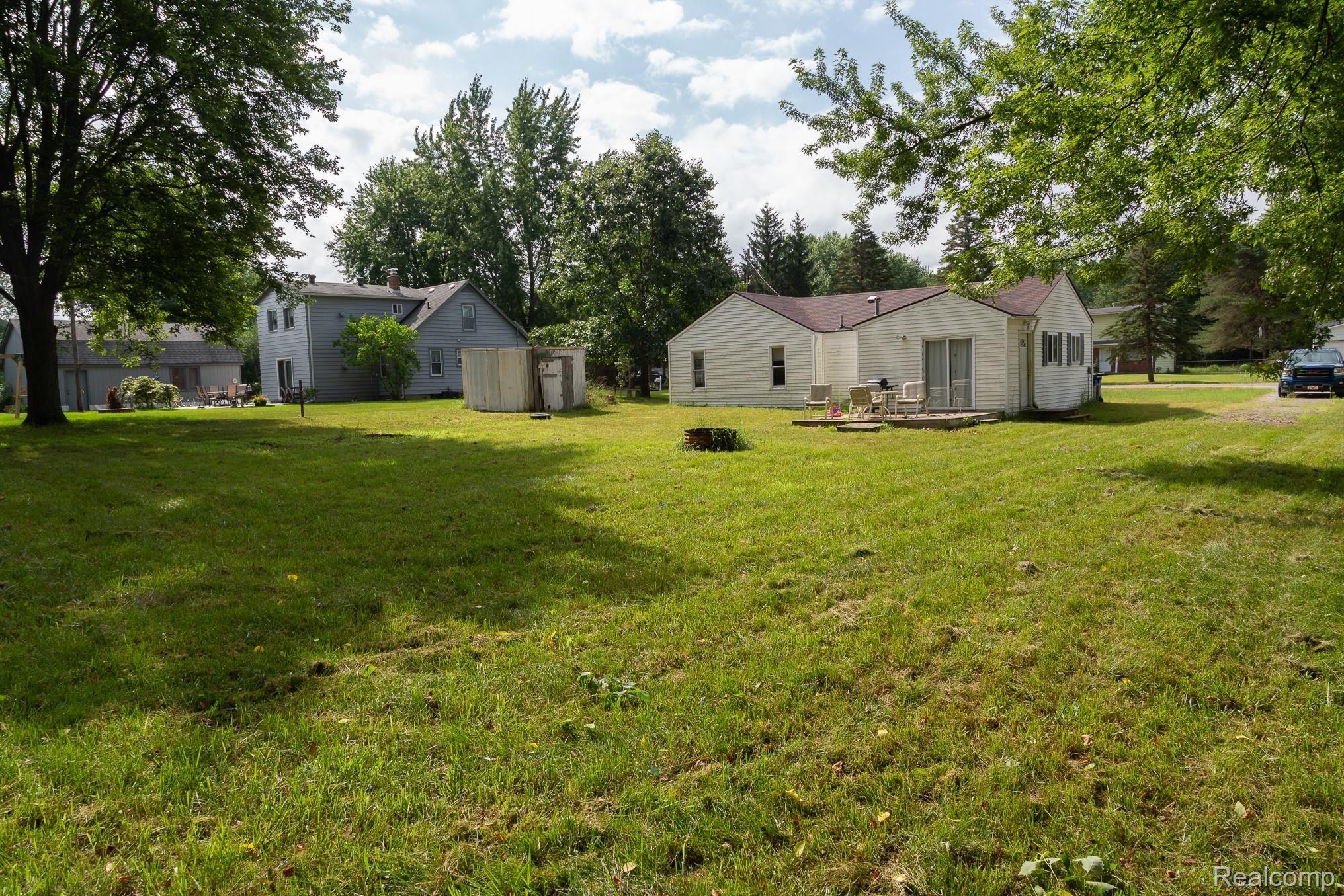 9122 West Frances Road Flushing, MI 48433 - Photo 3 of 4 9122 Frances Road_20190717_0003.jpg