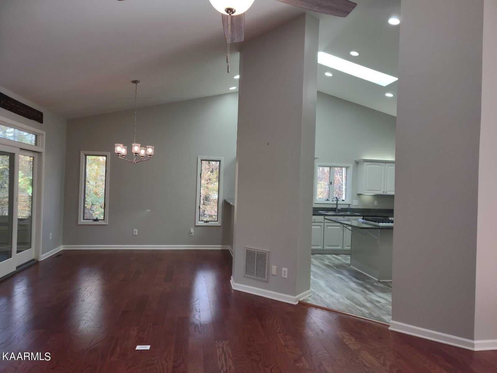 159 Inata Circle Loudon, TN 37774 - Photo 8 of 38 Gallery Image 8