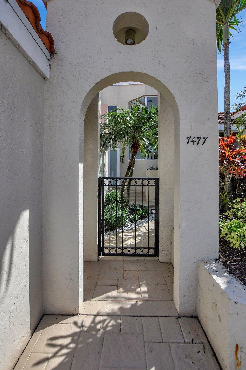 7477 Campo Florido Boca Raton, FL 33433 - Photo 3 of 72 7477 Campo Florido