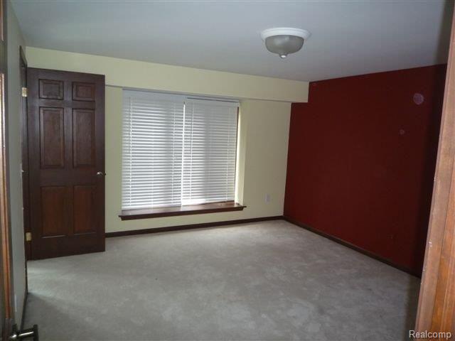 810 Augusta Court Rochester, MI 48309 - Photo 8 of 10 room2
