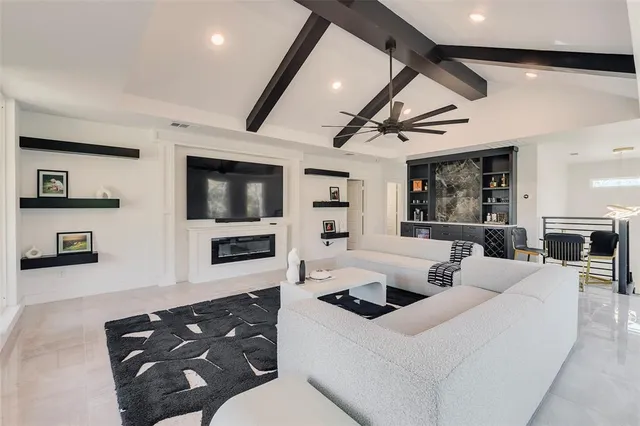 $727,000 | 1001 Coke Drive, Arlington, TX 76010