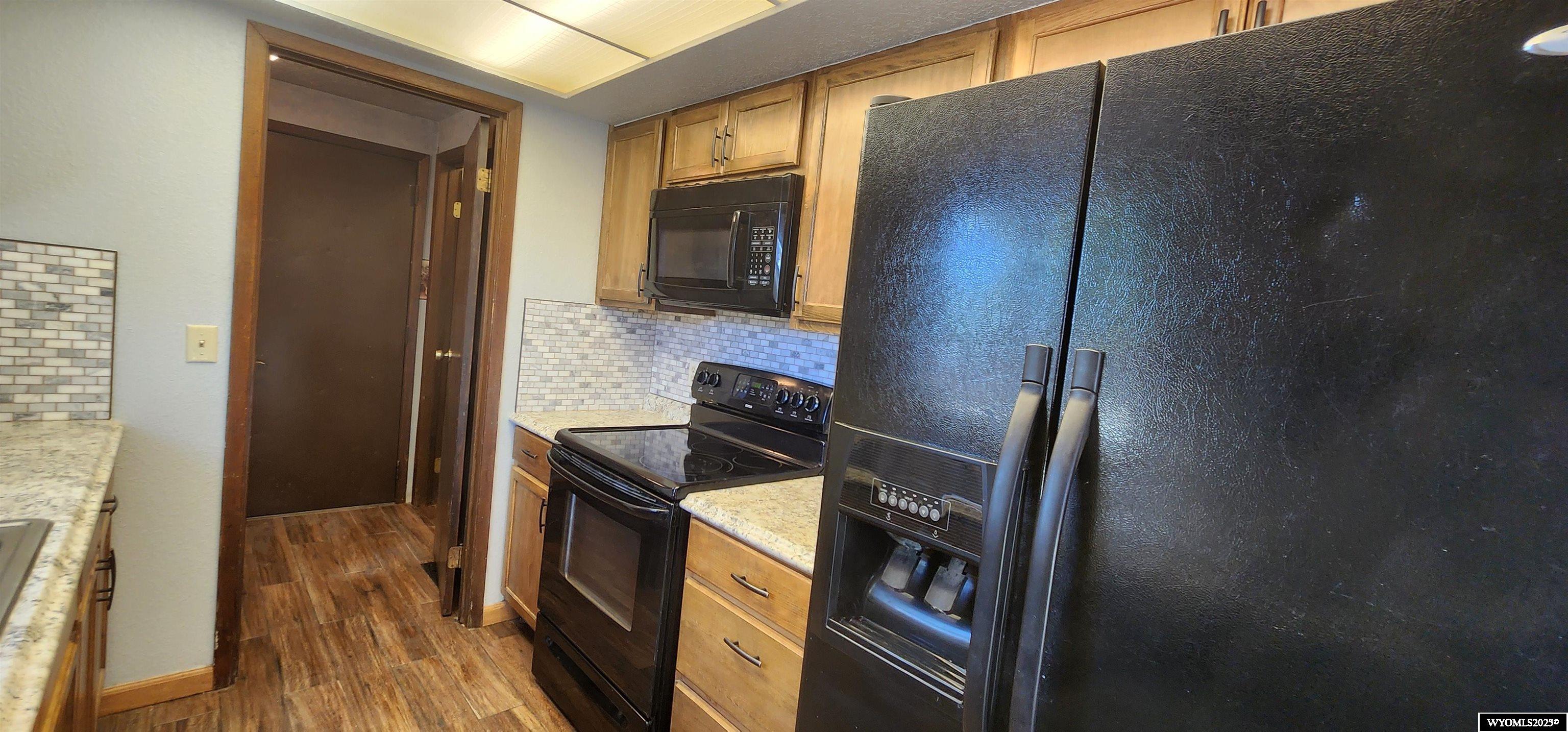 210 Mountain Road Rock Springs, WY 82901 - Photo 11 of 35