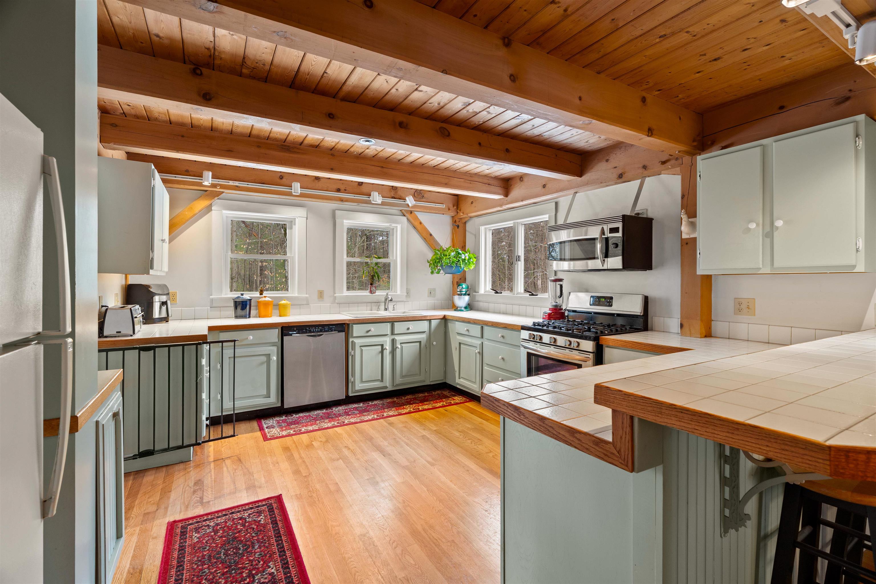 61 Russell Hill Road Brookline, NH 03033 - Photo 14 of 41