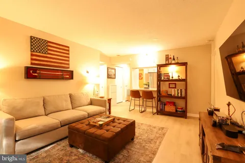 $2,200 | 1808 Old Meadow Road, Unit 215, McLean, VA 22102