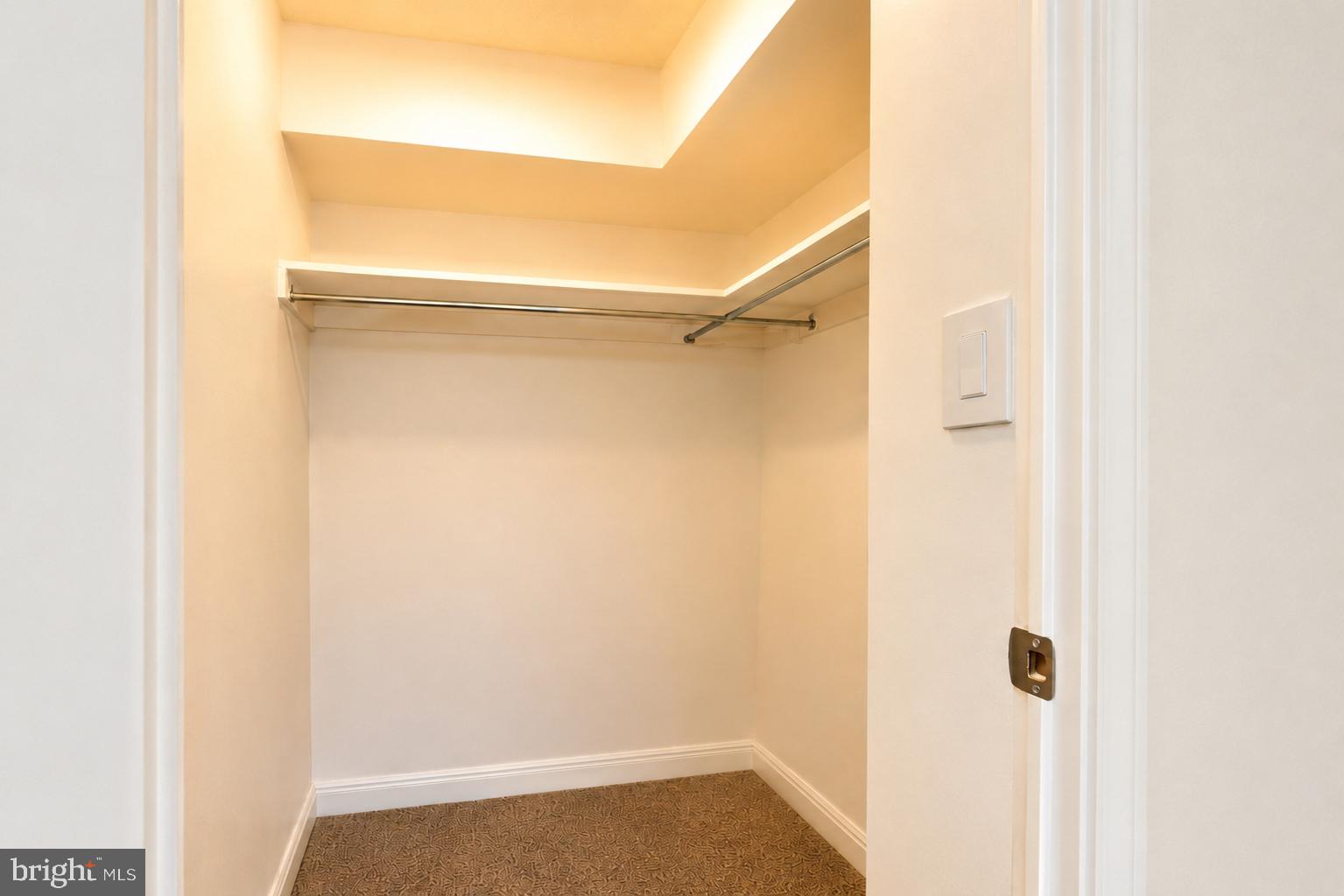 1808 Old Meadow Road, Unit 215 McLean, VA 22102 - Photo 23 of 26