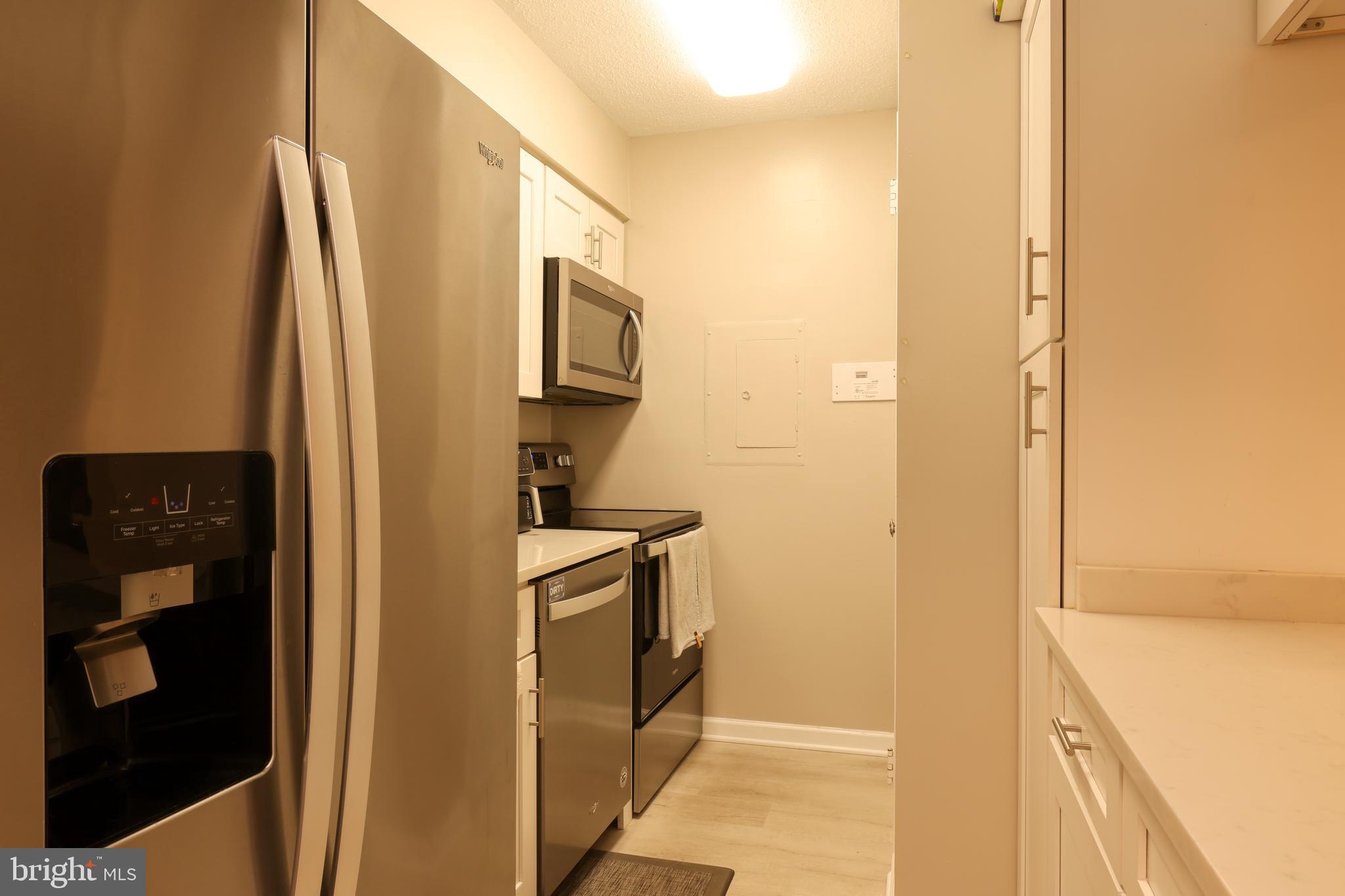 1808 Old Meadow Road, Unit 215 McLean, VA 22102 - Photo 6 of 26