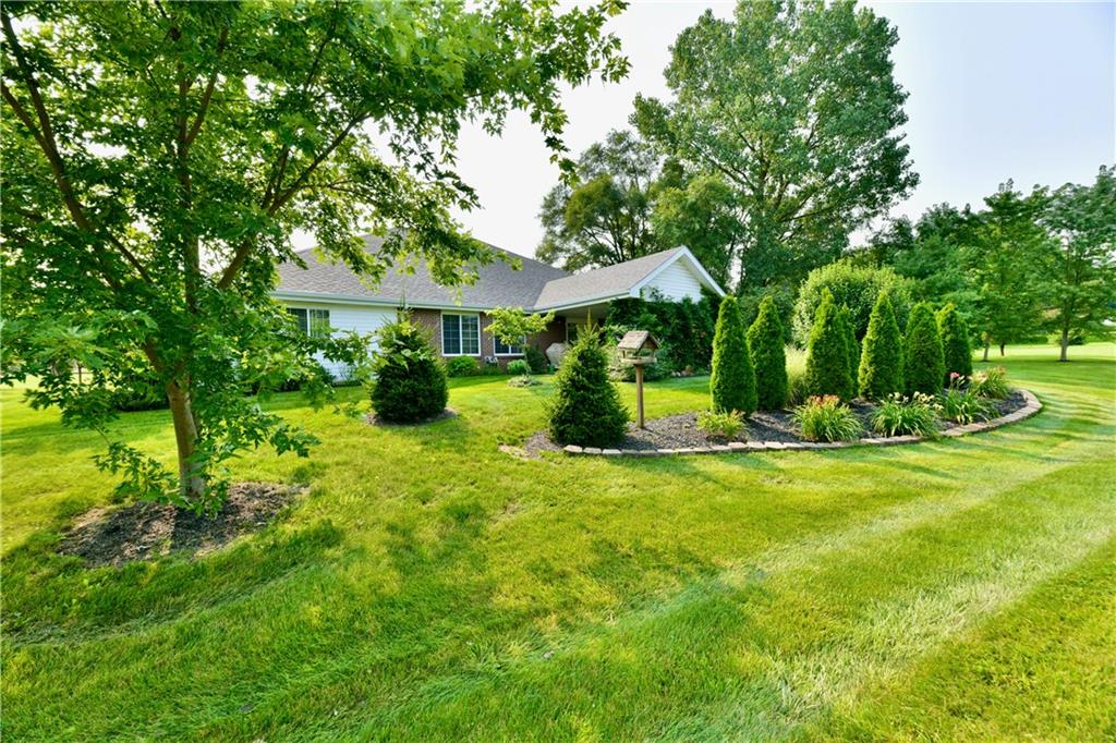 996 West Barouche Pendleton, IN 46064 - Photo 6 of 35 Gallery Image 6