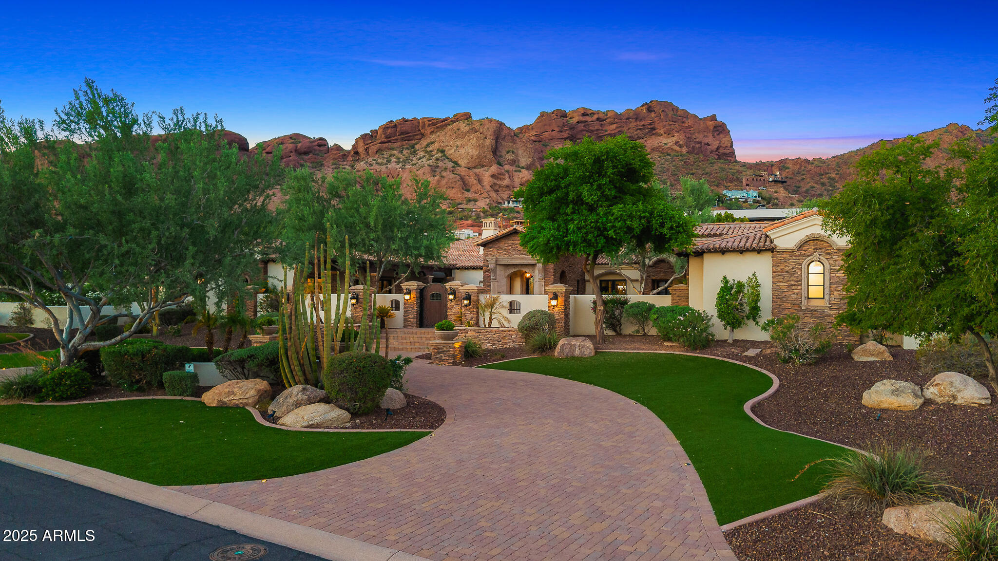 4838 East Palomino Road Phoenix, AZ 85018 - Photo 1 of 37