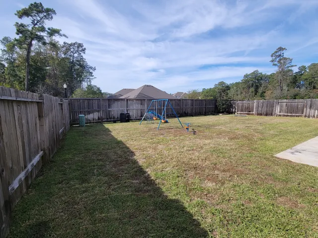 $2,500 | 18207 Bayonne Channel Court, Houston, TX 77044